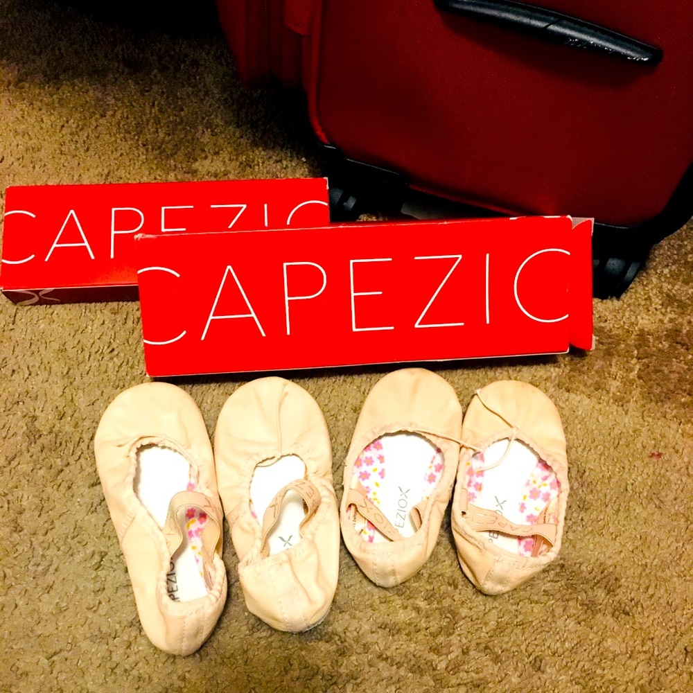 Little girls ballet shoes